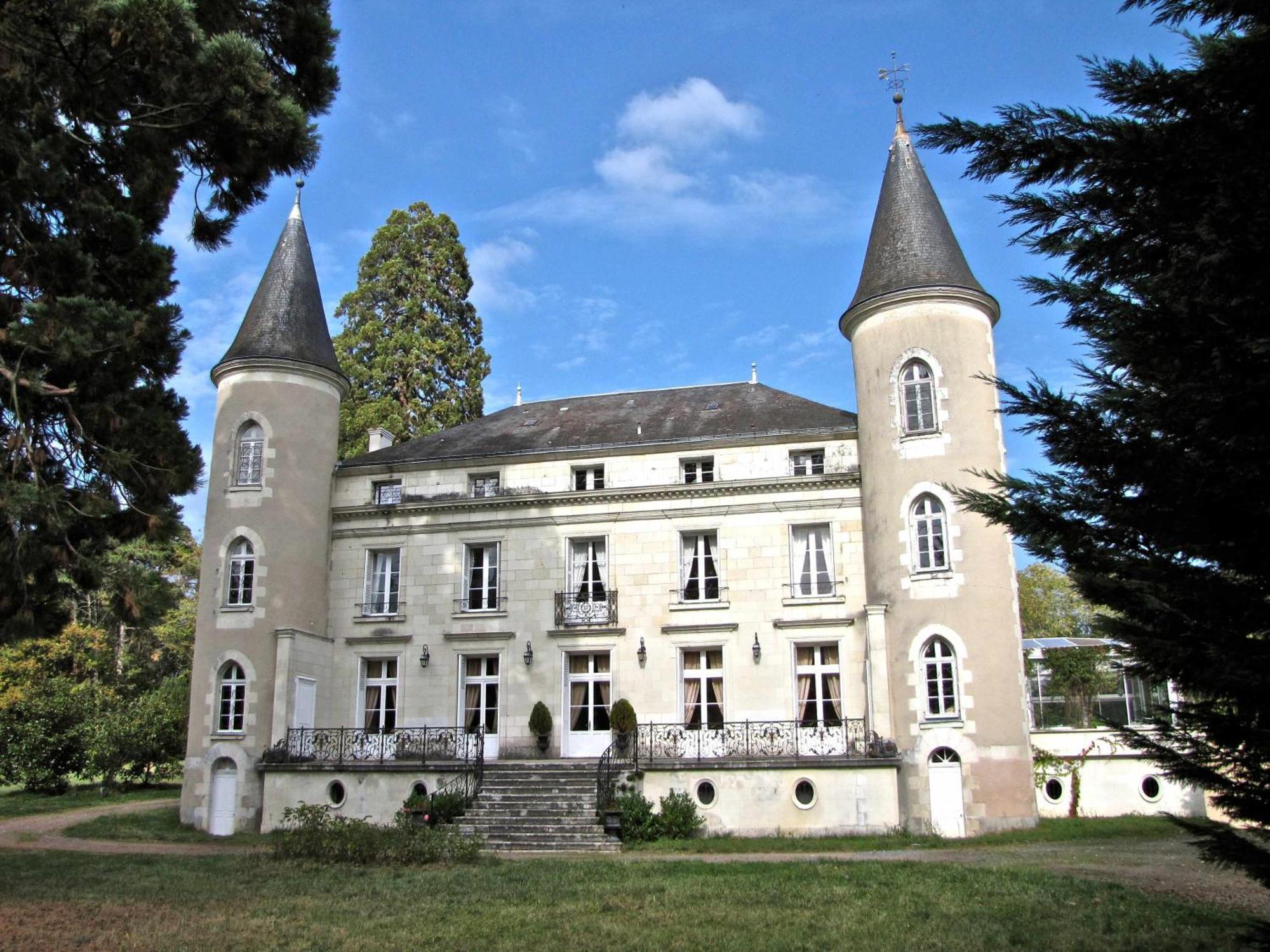 Chateau Les Vallees Tournon-Saint-Pierre Dış mekan fotoğraf