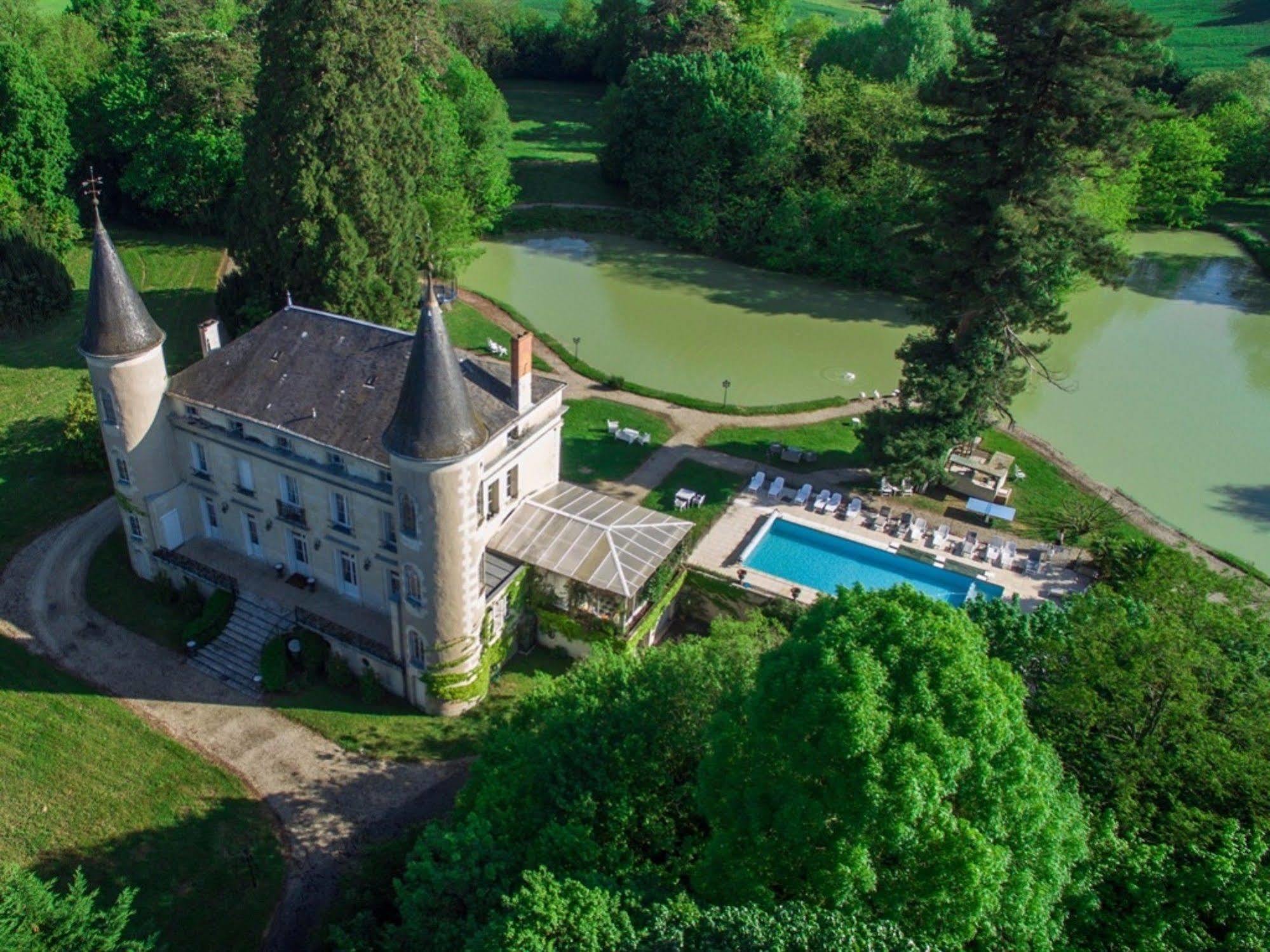 Chateau Les Vallees Tournon-Saint-Pierre Dış mekan fotoğraf