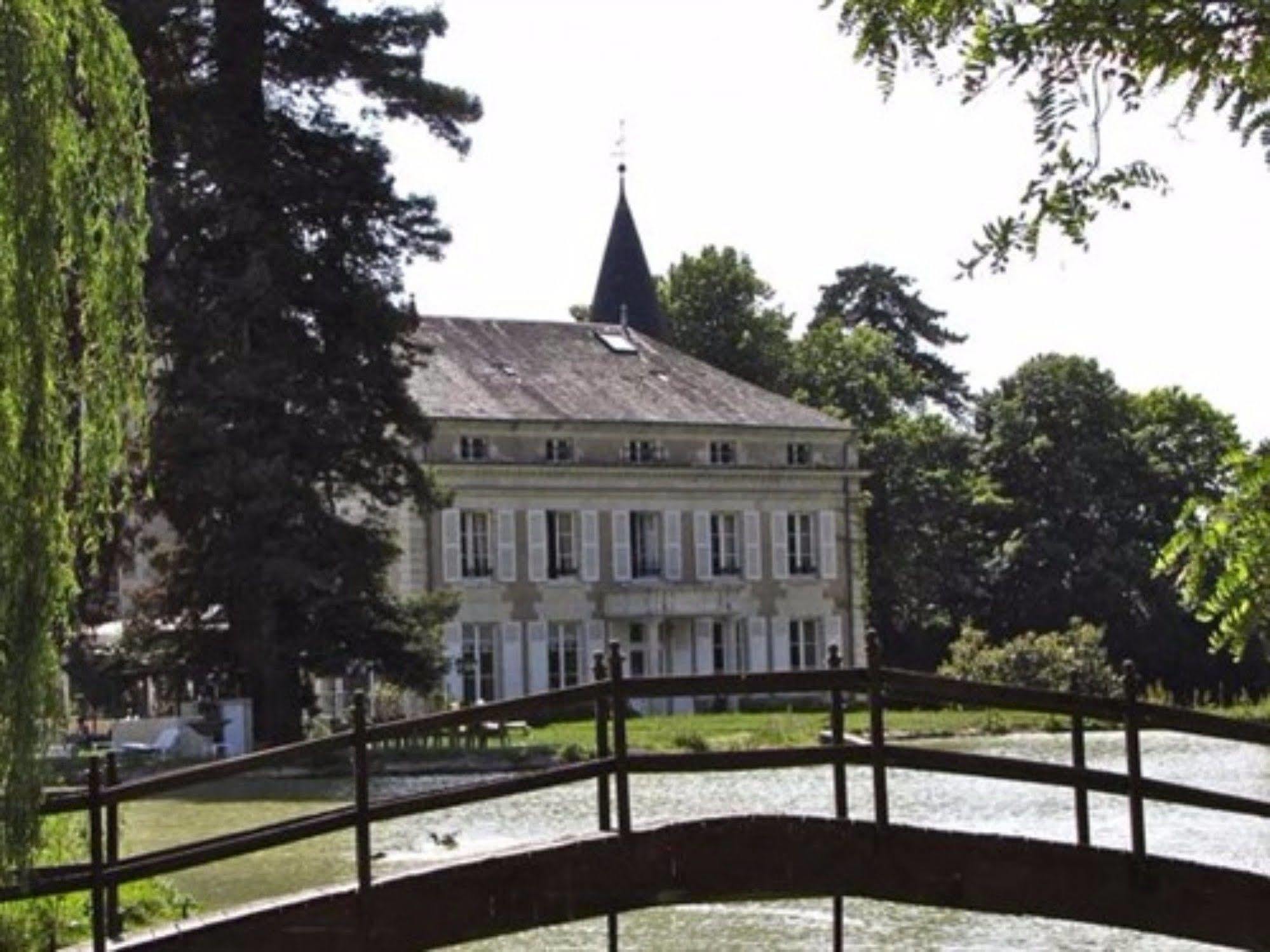 Chateau Les Vallees Tournon-Saint-Pierre Dış mekan fotoğraf