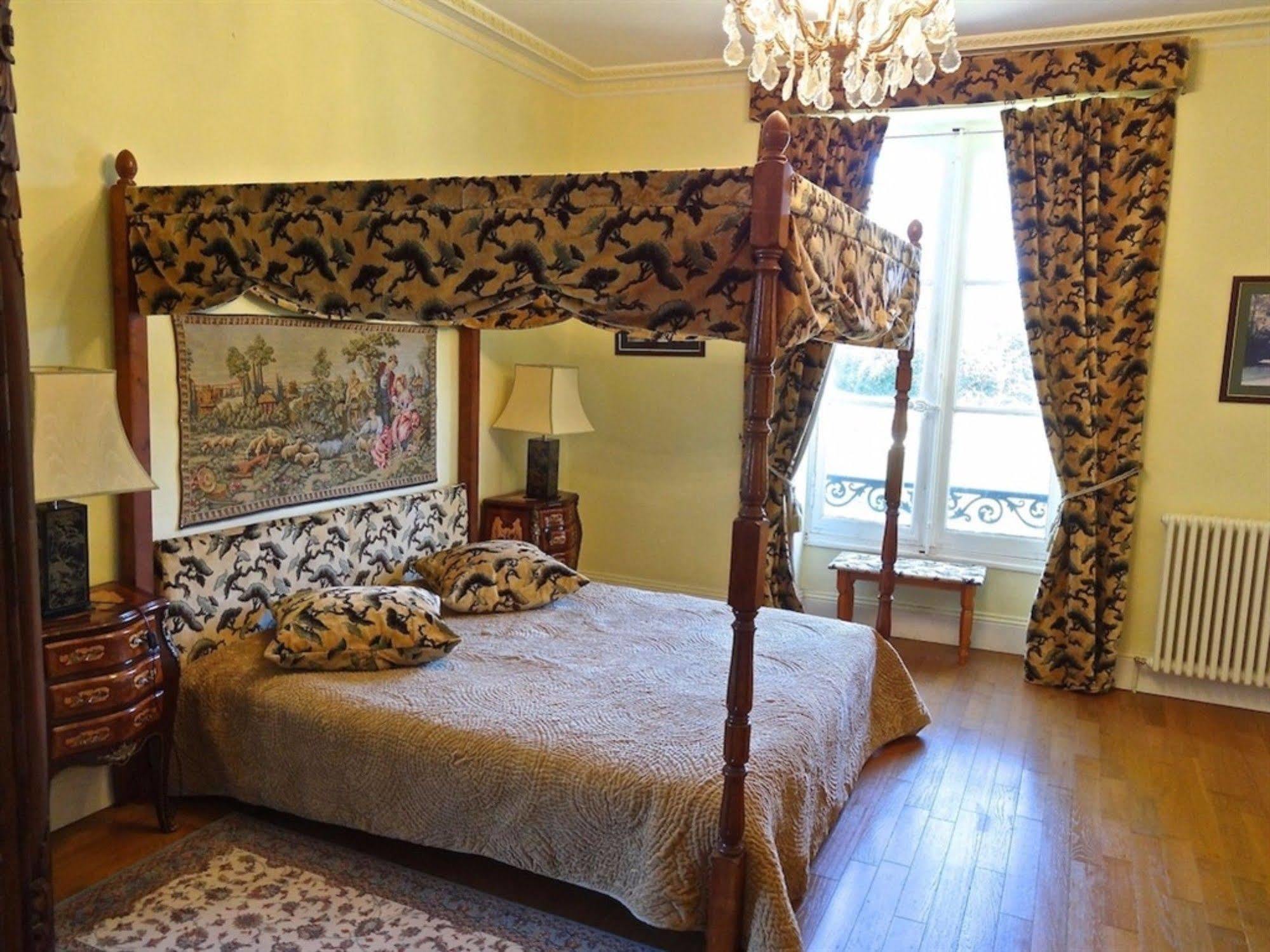 Chateau Les Vallees Tournon-Saint-Pierre Dış mekan fotoğraf